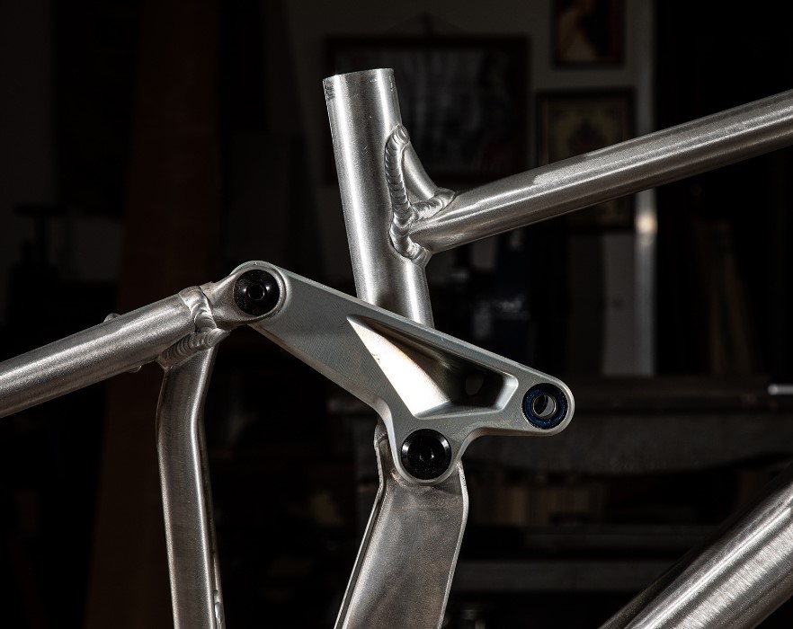 telaio della level in costruzione